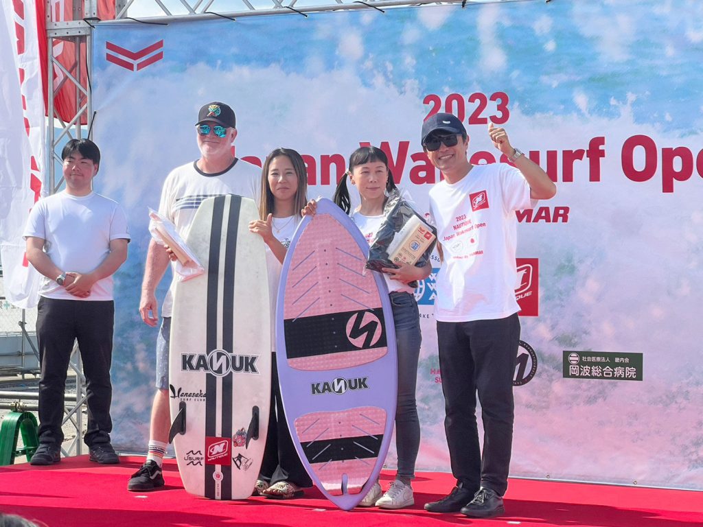 Open Women Surf and Skim